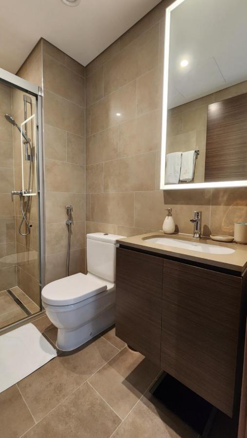 By Latinem Luxury 1br Study Cv B112 Near Burj Khalifa